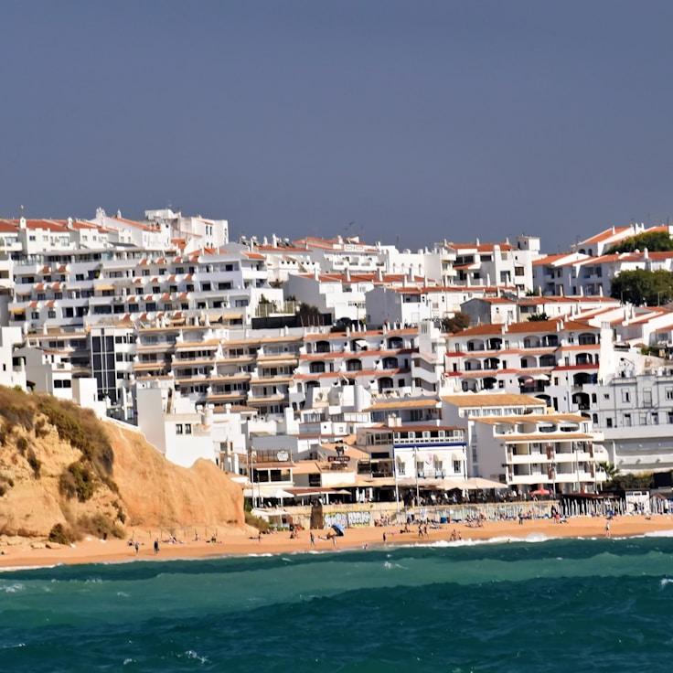 Family terraces and cafés for calm evenings in Paris